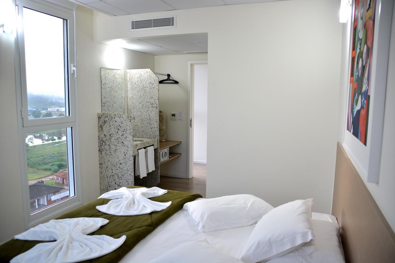Hotel Buganville Express كاسترو المظهر الخارجي الصورة