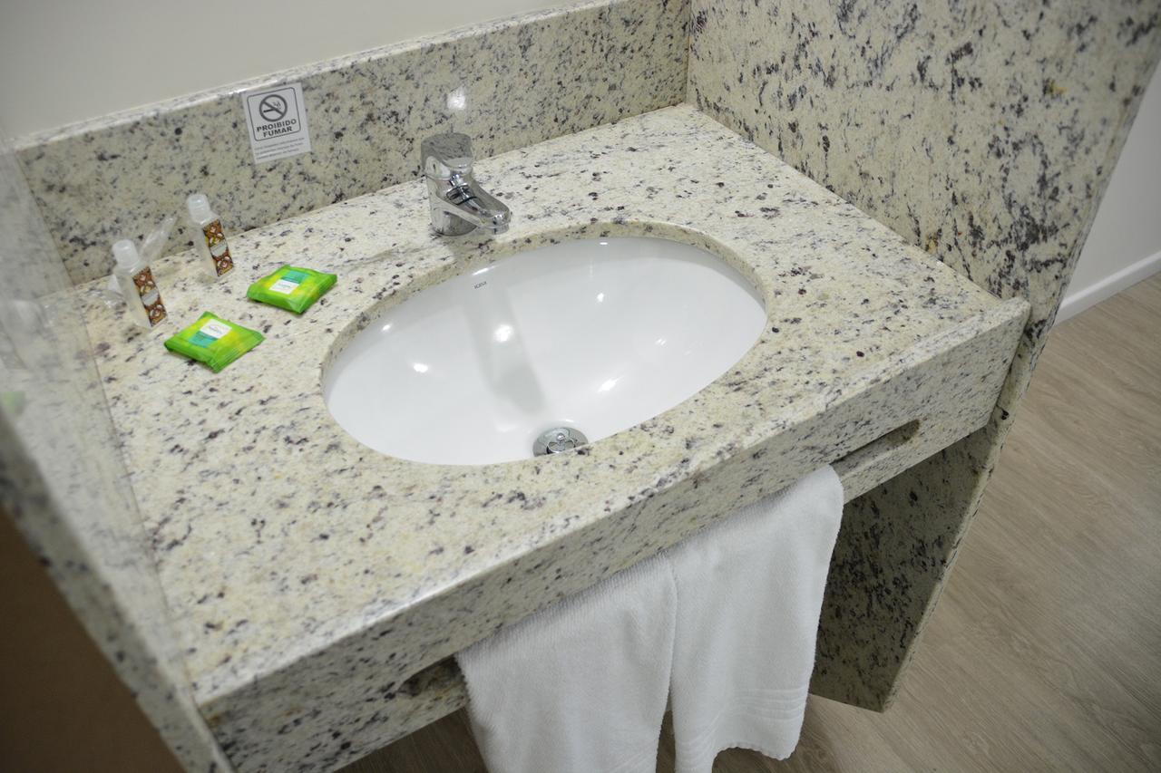Hotel Buganville Express كاسترو المظهر الخارجي الصورة