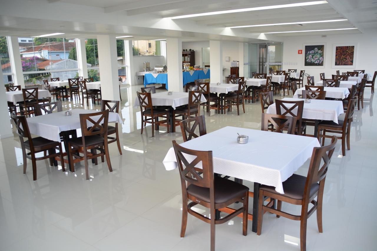 Hotel Buganville Express كاسترو المظهر الخارجي الصورة